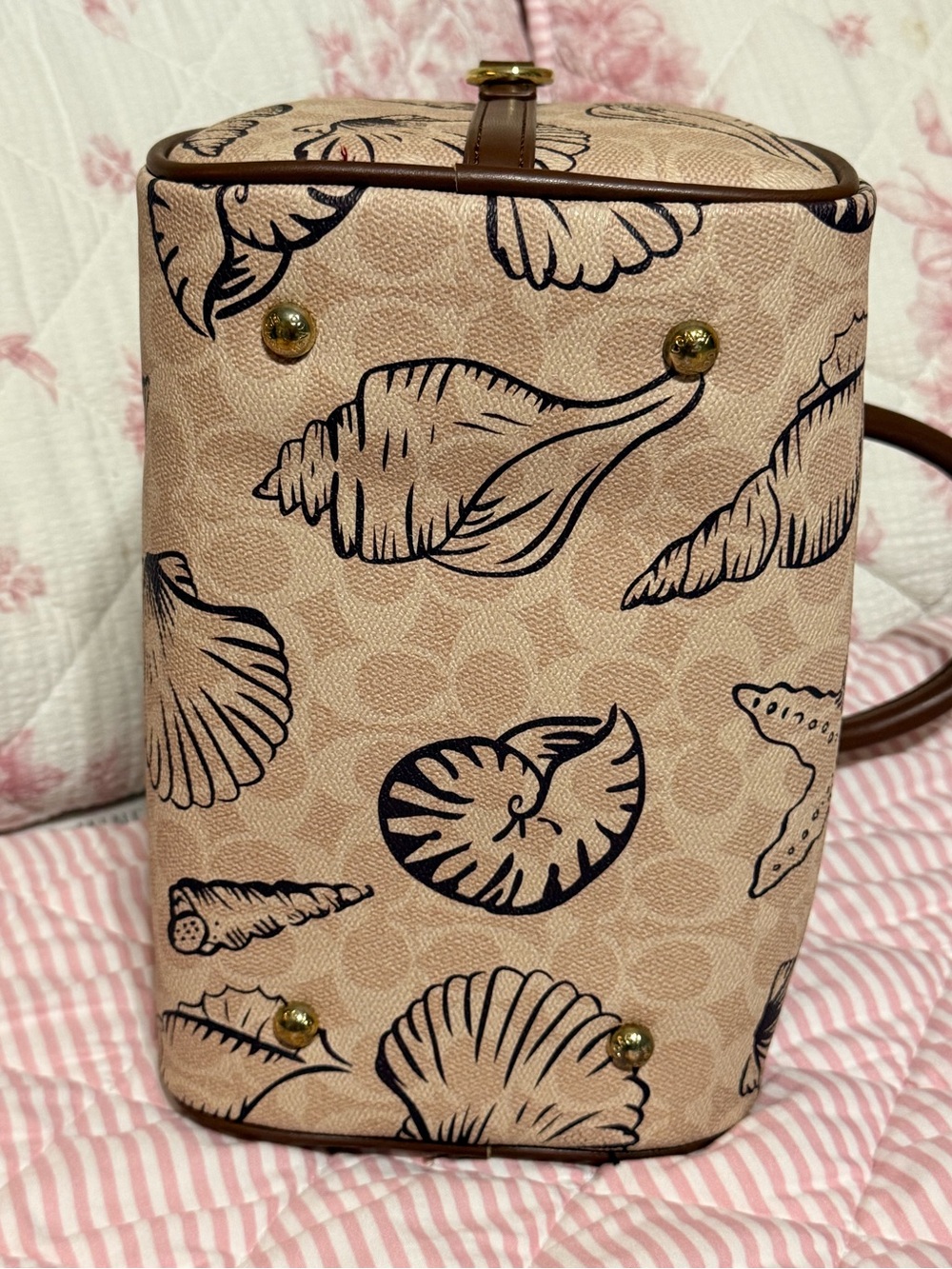 Shell-Print Satchel with Brown Trim - Picture 5 of 13